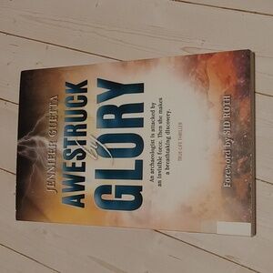 3/$13 Awestruck By Glory Adult Non-fiction Book By Jennifer Guetta